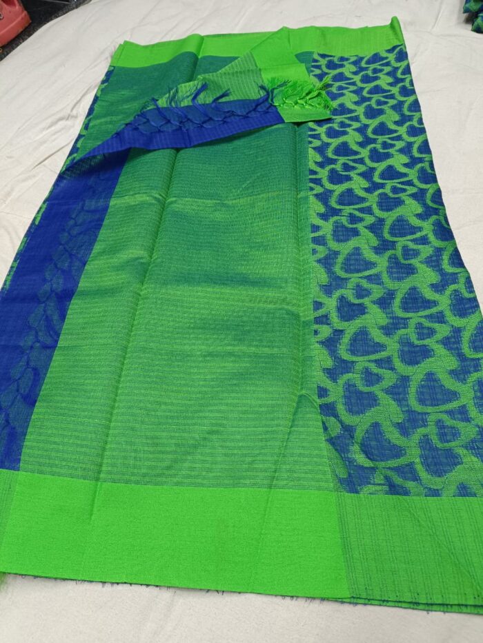 Stylish Cotton Kota Check Saree - Image 3