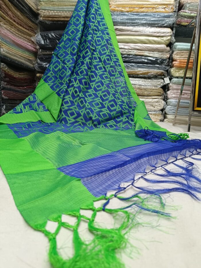 Stylish Cotton Kota Check Saree - Image 3